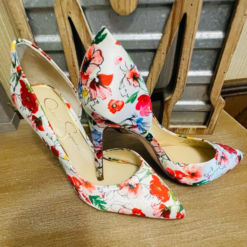 Jessica Simpson flora heels. Size 7.